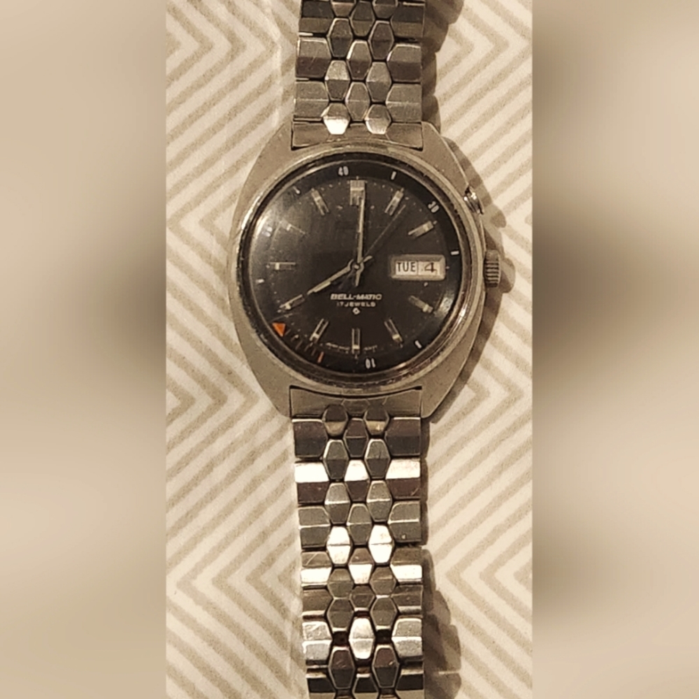 Seiko Bellmatic Watch with Alarm - 1971